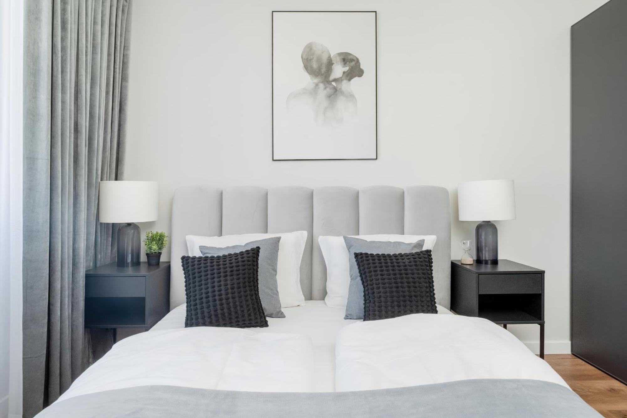 Piekny Apartament Wichrowa - 2 Sypialnie Free Garage Wroclaw By Noclegi Renters Bagian luar foto