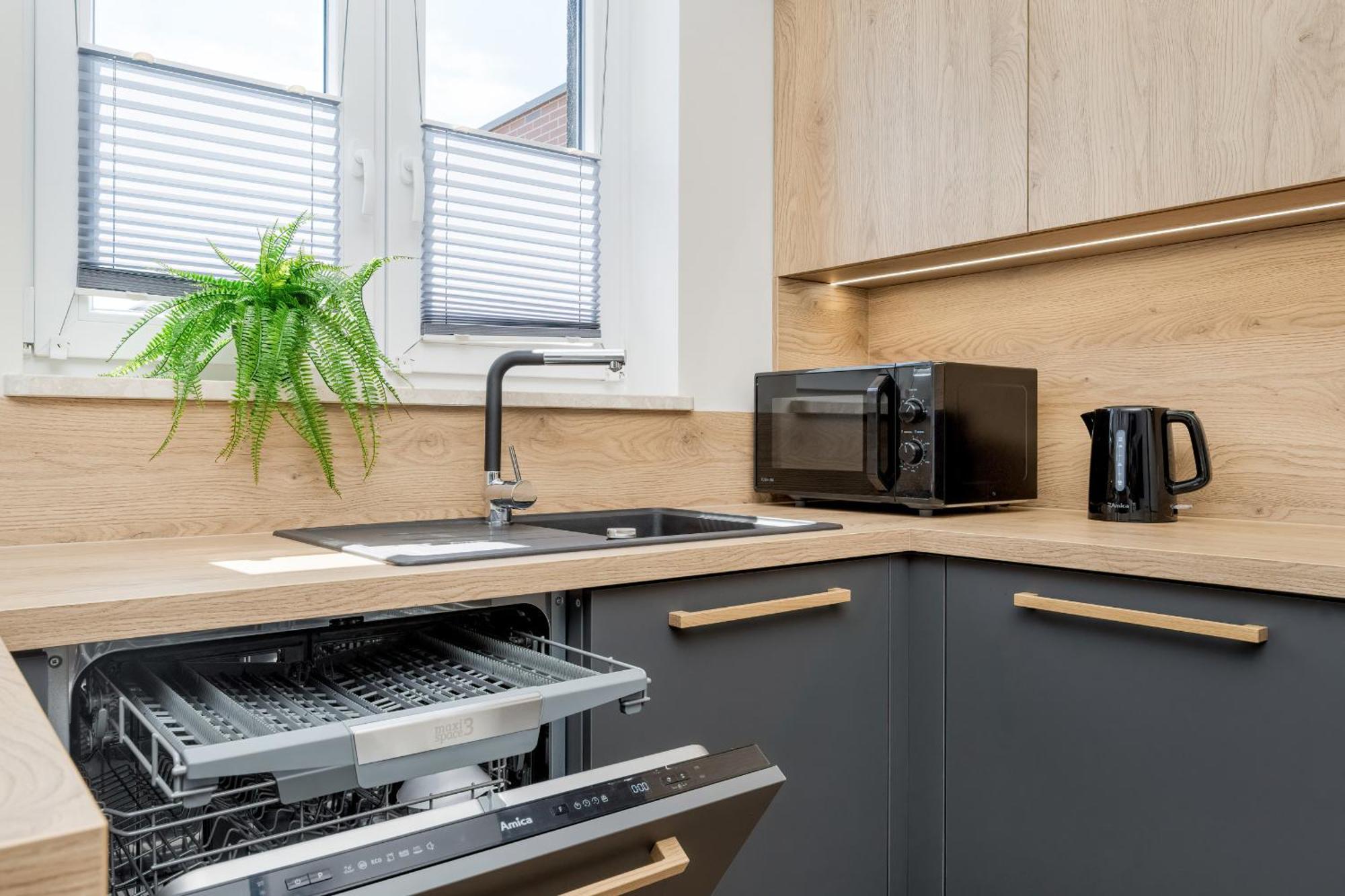 Piekny Apartament Wichrowa - 2 Sypialnie Free Garage Wroclaw By Noclegi Renters Bagian luar foto