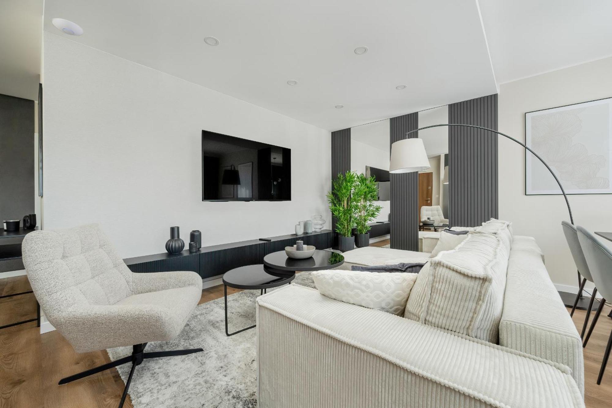 Piekny Apartament Wichrowa - 2 Sypialnie Free Garage Wroclaw By Noclegi Renters Bagian luar foto